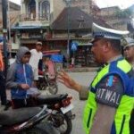 Sat Lantas Polres Humbng Tindak Parkir