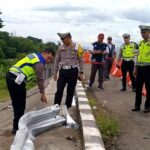 Suasana Olah Tkp Kecelakaan Bus Terjun Bebas Di Tol Pemalang Senin 2212024 1 169