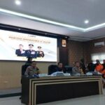 Direktur Reserse Kriminal Umum Polda Jateng Kombes Ronald Simamora Memberikansiang