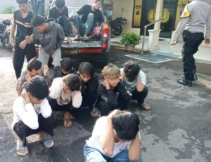 Polresta Banyumas Amankan 6 Remaja Anggota Geng Motor yang Bentrok Gunakan Senjata Tajam