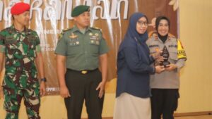 Dua Penghargaan Diberikan KPPN Surakarta pada Polres Sukoharjo