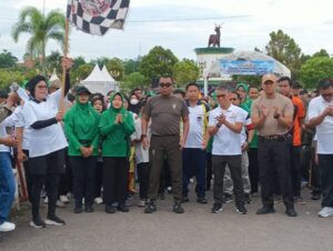 Jalan Sehat Deklarasi Pemilu Damai Turut Dihadiri Kapolres Lamandau & Forkopimda