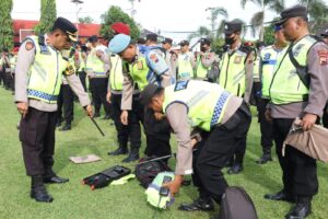 Wakapolres Batang Beri Pembekalan pada Personil PAM TPS