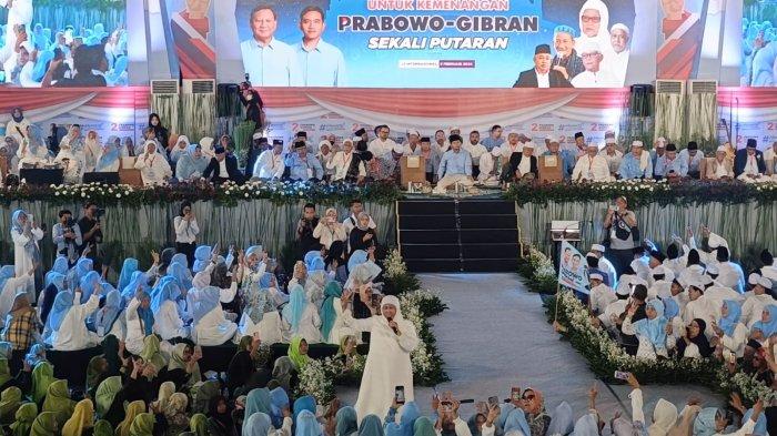 Ini Pesan Khofifah ke Relawan, Optimis Paslon 02 Menang 1 Putaran