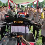 Drone Pelontar Gas Air Mata Milik Polda Jateng Ditunjukkan Dalam Apel Kesiapan Pengamanan Pemilu Di Simpang Lima Semarang Sabt 43