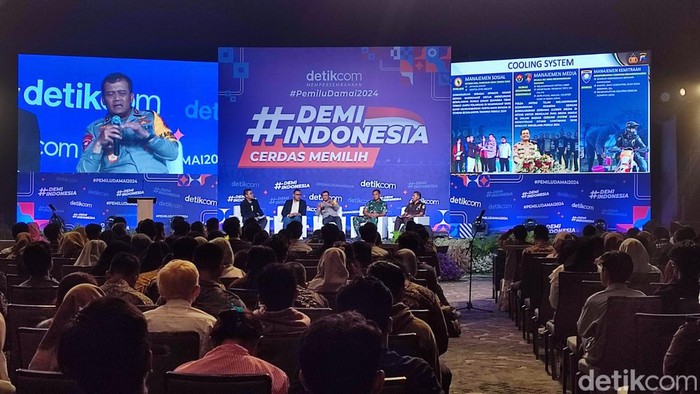 Dialog Publik bertajuk Indonesia cerdas memilih: Kapolda Jateng beberkan Strategi amankan Pemilu 2024