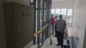 Polisi selidiki lift terjatuh di klinik kecantikan di Semarang