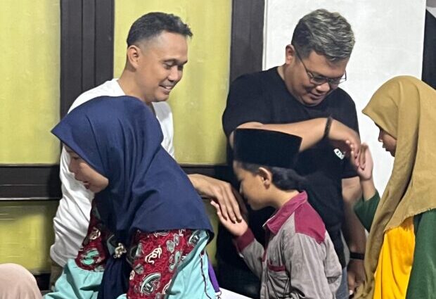 Klub Motor 2tak Jepara “bagi Bagi Thr” Ke Puluhan Anak Yatim