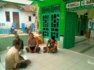 Kunjungi Takmir Masjid, Kanit Binmas Polsek Rembang Kota Beri Himbauan Kamtibmas