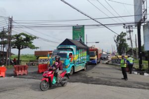 Pantura Demak Lumpuh, Semarang-Kudus Dialihkan Jalur Alternatif Jepara