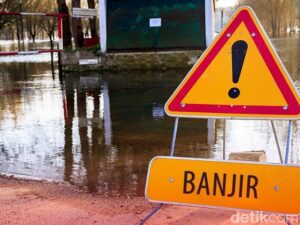 Beredar Video Banjir di Jalan Parakan Temanggung, Ini Penjelasan Camat