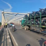 Arus Lalu Lintas Di Jembatan Comal.jpg