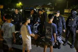 Atap Rumah Warga Berjatuhan Karena SOTR, Belasan Remaja di Jepara Diamankan Polisi