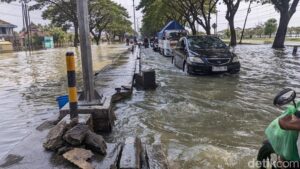 Banjir Pantura Karanganyar Demak Tinggal 30 Cm, Lalu Lintas Masih Dialihkan