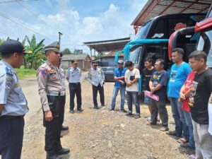 Bersinergi Dengan Dishub, Satlantas Polres Batang Pastikan Keselamatan Penumpang