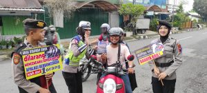 Personil Polres Banjarnegara Turun Kejalan dan Sosialisasi Tertib Berlalu Lintas