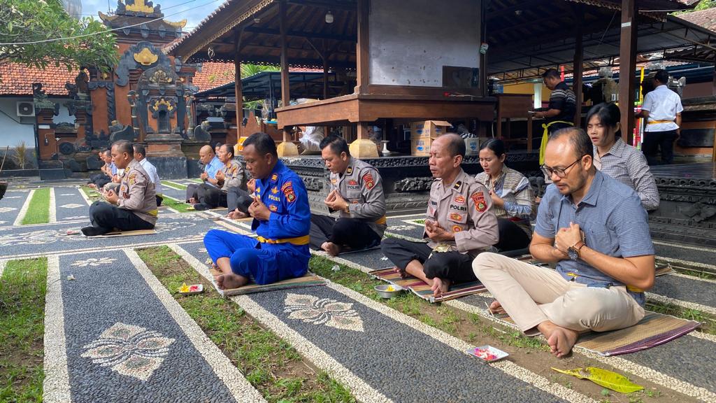 Kegiatan Binrohtal Untuk Personil Polres Jembrana