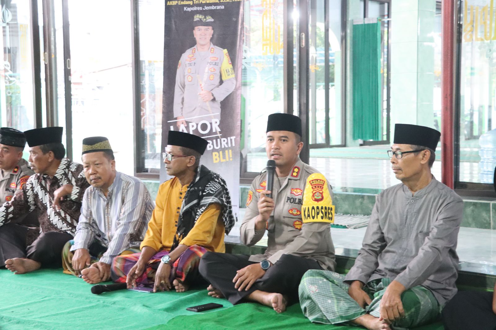 Kegiatan “lapor Ngabuburit Bli” Kapolres Jembrana Sambang Masjid Di Baler