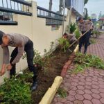 Kopolres Humbahas Bersama Personel Bersih Bersih Mako