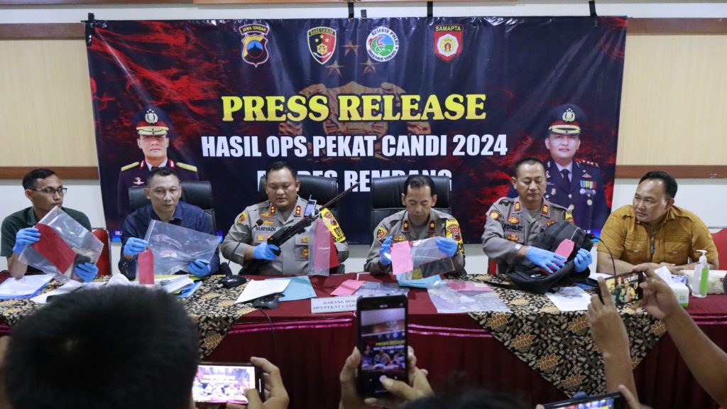 Polres Rembang Ungkap Kepemilikan Senjata Api Rakitan Saat Ops Pekat