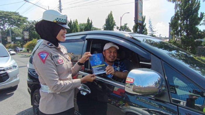 Satlantas Polres Purbalingga Saat Melakukan Sosialisasi