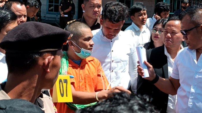 Tersangka Henri Sianturi 34 Terlihat Dalam Rekonstruksi Rabu 1332024