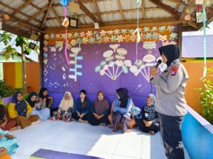 Tatap Muka Dengan Wali Murid, Satbinmas Polres Lamandau Sosialisasi TPPO