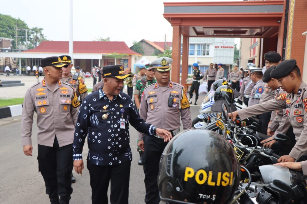 Pj Bupati Pati Henggar Budi Anggoro Pimpin Apel Pasukan Operasi Keselamatan Jalan