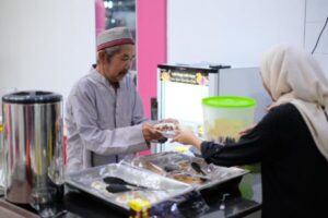 Komunitas BG Skin Berbagi Dirikan Rumah Makan Gratis Tanpa Syarat, Siapkan 500 Porsi Per Hari