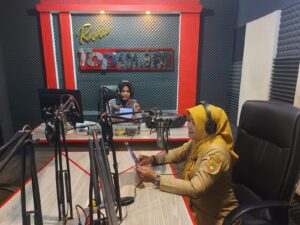 Laksanakan Sosialisasi Operasi Keselamatan, Sat Lantas Polres Sukoharjo Siaran Radio