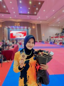 Perjuangan Briptu Bella Kanti Asih: Raih Medali Emas di Kompetisi Kapolri Cup 5 Taekwondo Tahun Ini