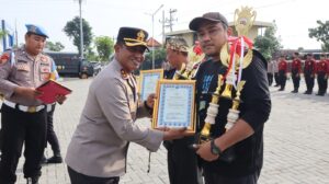 Kapolres Sukoharjo Beri Reward pada Juara Lomba Satkamling Tingkat Polres