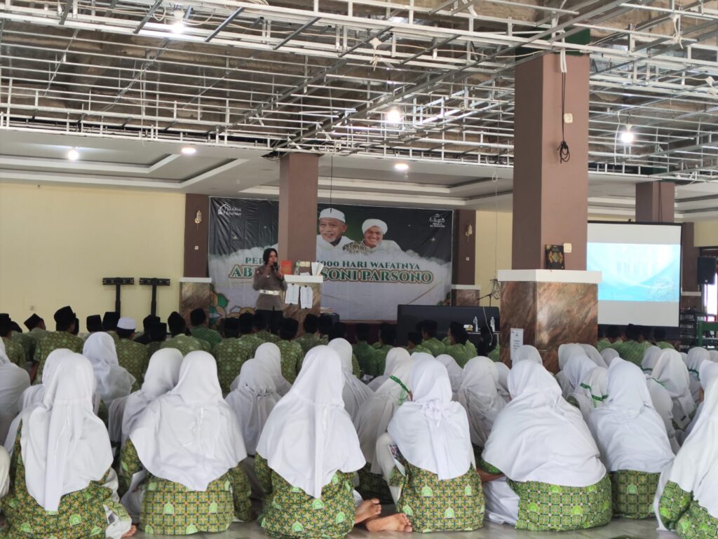 Sosialisasi Ops Keselamatan Candi 2024, Polres Sukoharjo Gelar Police goes to Ponpes