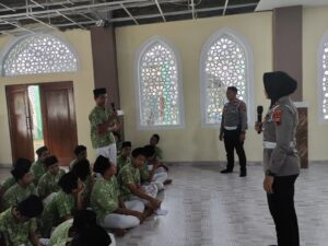 Polres Sukoharjo Sosialisasi Ops Keselamatan Candi 2024 di Pondok Pesantren