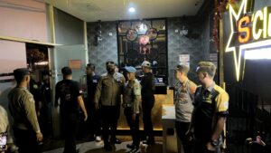 Polres Sukoharjo Gelar Tes Urin saat Razia di Tempat Hiburan Malam