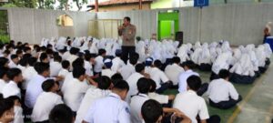 Maraknya Tindakan Bullying Pelajar, Seksi Hukum Polresta Pati Berikan Edukasi di SMP N 1 Trangkil