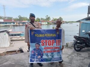 Sat Polairud Polres Sukamara Beri Himbauan Stop Buang Sampah di Sungai & Laut