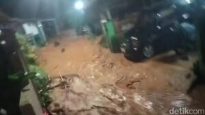 Sederet Fakta Banjir Bandang dari Pabrik Tewaskan Ibu-Anak di Pekalongan