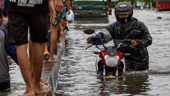 Banjir Di Sepanjang Pantura 2 169