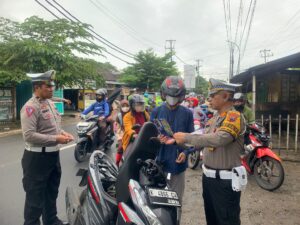 Kasat Lantas Polres Rembang Himbau Pengendara saat Ops Keselamatan Candi 2024