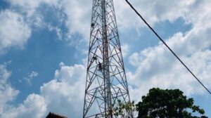 Lagi Membongkar, Seorang Pekerja Tower di Tegal Tewas Usai Terjepit Besi, Evakuasi Berjalan 3 Jam