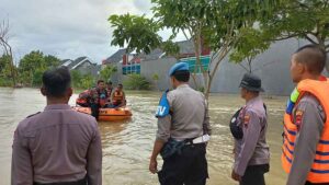 Diduga Terseret Banjir Dua Santriwati di Grobogan Hilang 2 Hari