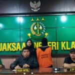 Kejari Klaten Konferensi Pers Penangkapan Terpidana Kasus Penipuan Perempuan Inisial Sk 57 Sabtu 932024 Sk Sebelumnya Sempat J 169