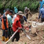 Longsor Di Desa Menjing Kecamatan Jenawi Karanganyar Minggu 432024