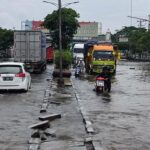 Penampakan Banjir Di Jalan Kaligawe Semarang Siang Ini Minggu 1732024 169