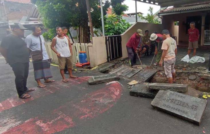 Viral Batu Nisan Makam Tionghoa Jadi Tutup Selokan Di Semarang Ini Kata Dewan Pakar Psmti Evf