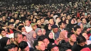 AHY Nobar Timnas Indonesia Vs Uzbekistan Bareng Ribuan Warga Banyuwangi