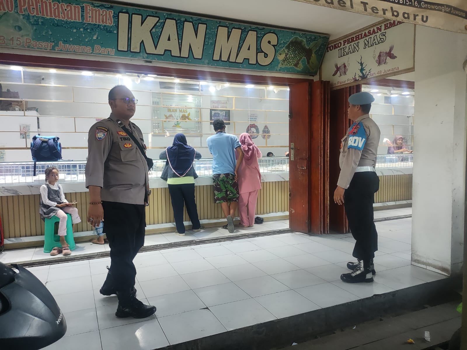 Cegah Gangguan Kamtibmas Di Hari Lebaran, Polsek Juwana Gelar Patroli