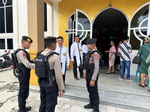 Ciptakan Kondusifitas, Ditsamapta Polda Kalteng Sambangi Gereja Di Palangka Raya