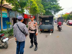 Bhabinkamtibmas Polsek Rembang Kota Edukasi Larangan Knalpot Bising pada Warga